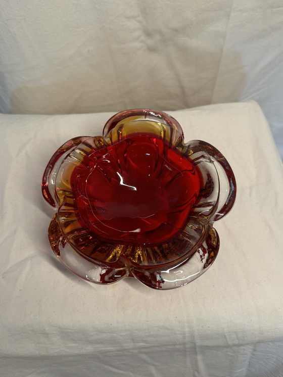 Image 1 of Schale/Aschenbecher in Form einer Blume