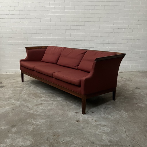 Klassisches Sofa, 3-Sitzer