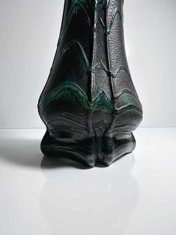 Image 1 of Vintage Glas Blumenvase Grün Jugenstil Weinfurtner Glashütten Deutschland Irisierend