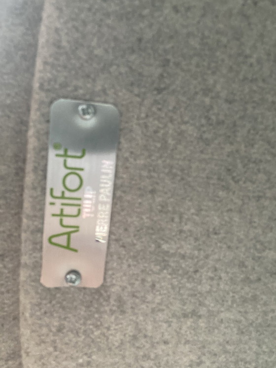 Image 1 of 2x Artifort Little Tulip Barstuhl von Pierre Paulin