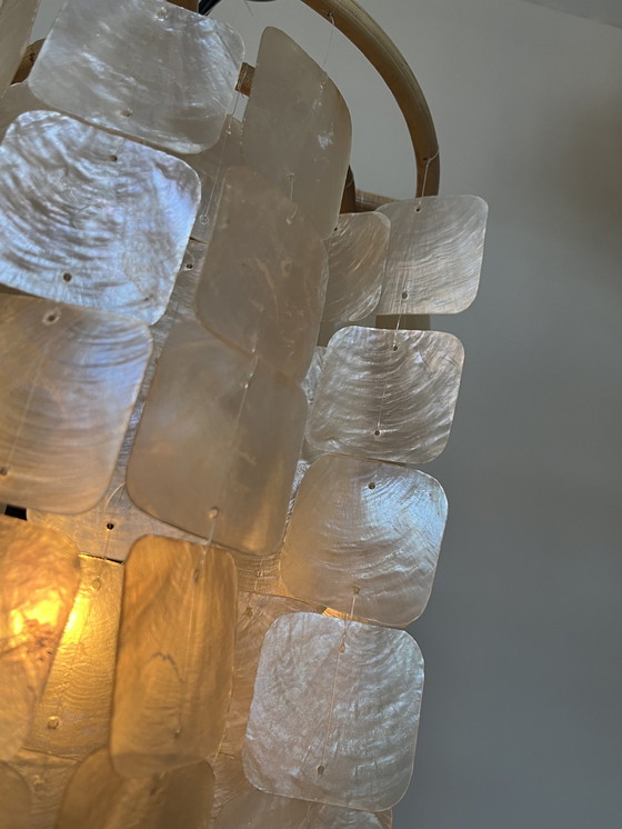 Image 1 of capiz muschel pendelleuchte perlfarbe bambusrahmen