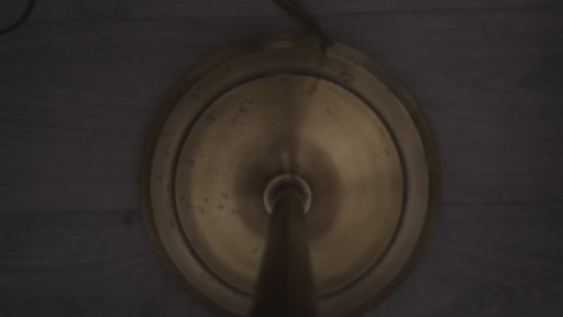 Vintage Messing Stehlampe mit Metall Emaille Schirme