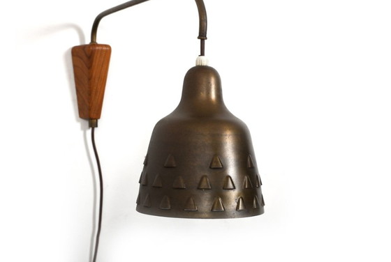 Image 1 of Dänische Wandleuchte aus Messing und Teakholz, 1950er Jahre