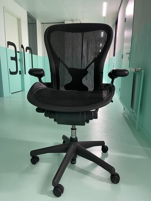 Herman Miller Aeron Größe B