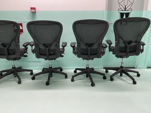 Herman Miller Aeron Größe B