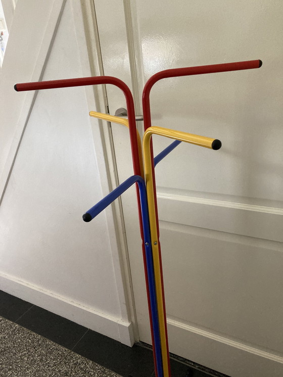 Image 1 of Der Plagg-Haubenanschlag