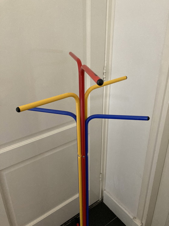 Image 1 of Der Plagg-Haubenanschlag