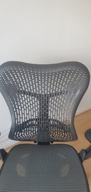 Herman Miller Mirra Büro