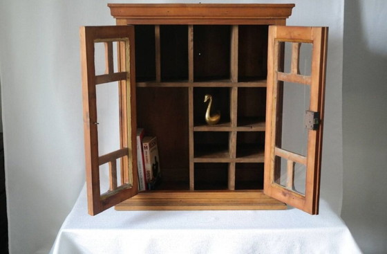 Image 1 of Vitrine Aus Massivem Nussbaum Mitte Xx.