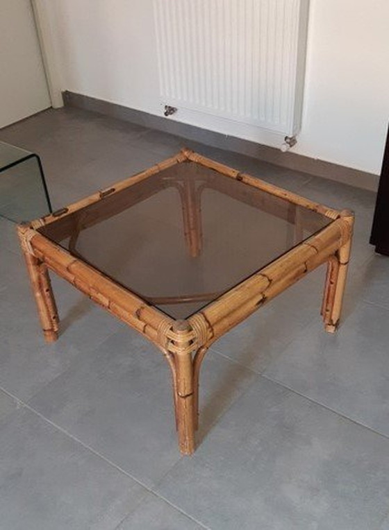 Image 1 of Vintage-Couchtisch aus Rattan, Bambus und Rauchglas im Stil von Vivai del Sud