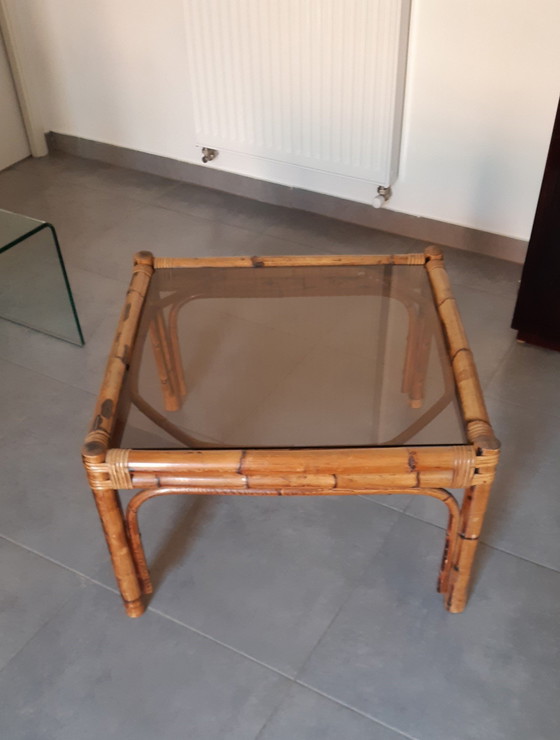 Image 1 of Vintage-Couchtisch aus Rattan, Bambus und Rauchglas im Stil von Vivai del Sud