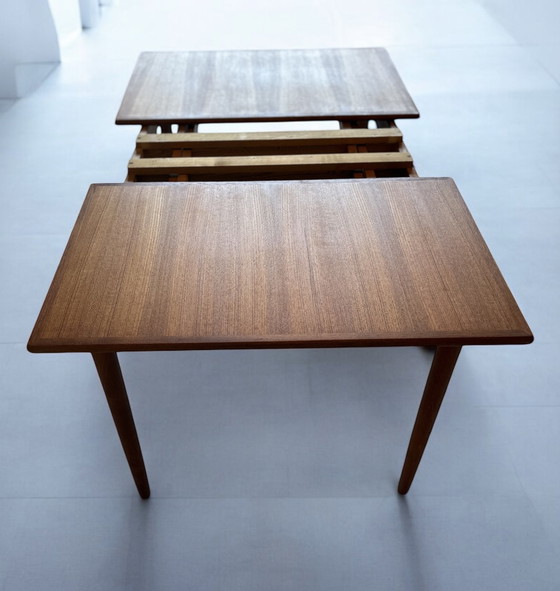 Image 1 of 6Er-Set Teak Stühle Arne Wahl Iversen „Gs 60“ Mit Ausziehbaren Tisch