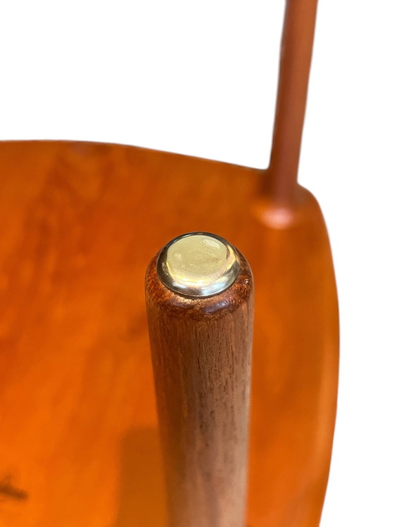 Image 1 of Scandinavian Design Beistelltisch - Rolf Rastad & Adolf Relling für Gustav Bahus mit Schweizer Kante in Teakvollholz