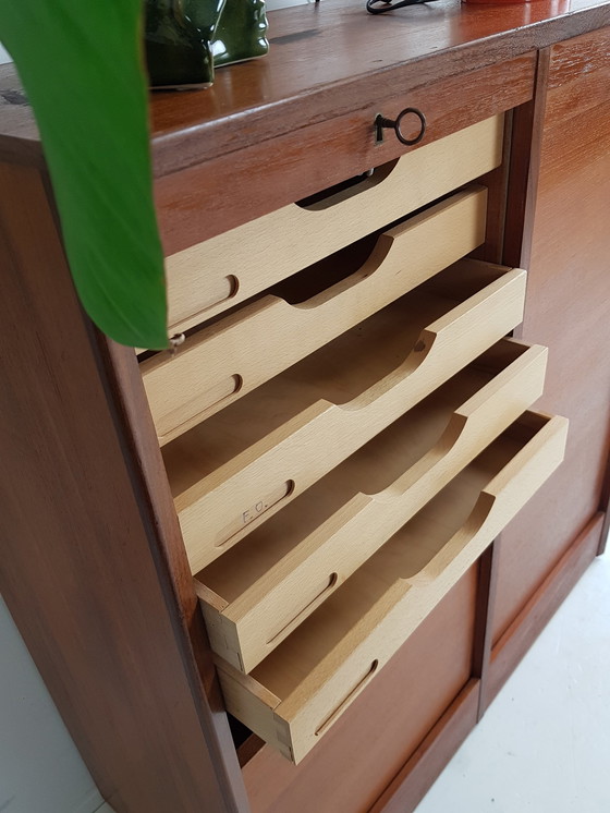 Image 1 of Dänischer Schrank mit zwei Rolltüren und aufrollbaren Schubladen