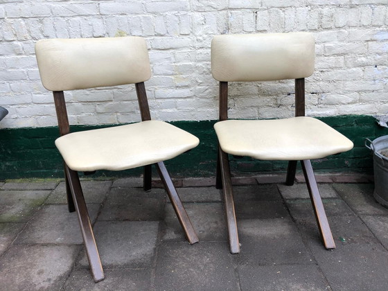 Image 1 of 2 Designstühle aus Eiche