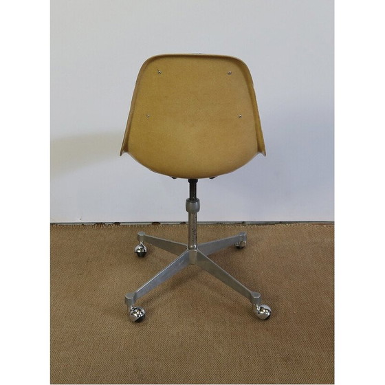 Image 1 of Vintage-Drehstuhl aus Fiberglas von Charles und Ray Eames für Herman Miller, 1970