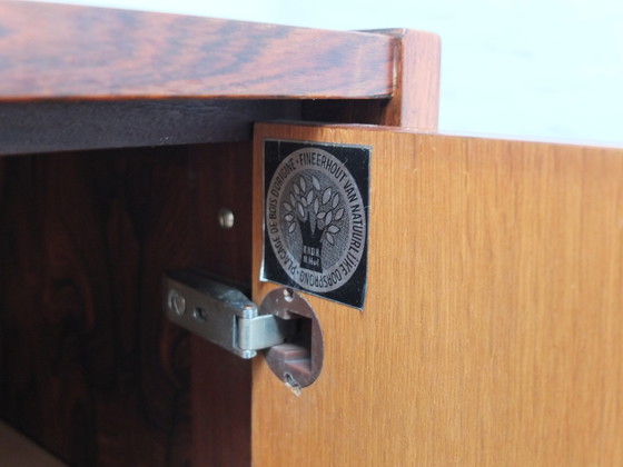 Image 1 of V-Form 'Tecton' Anrichte