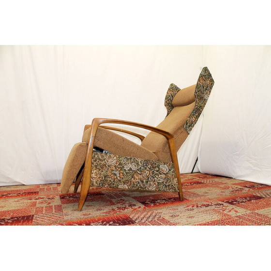 Image 1 of Vintage-Sessel aus Stoff und mit Teakholz-Armen, Deutschland 1970