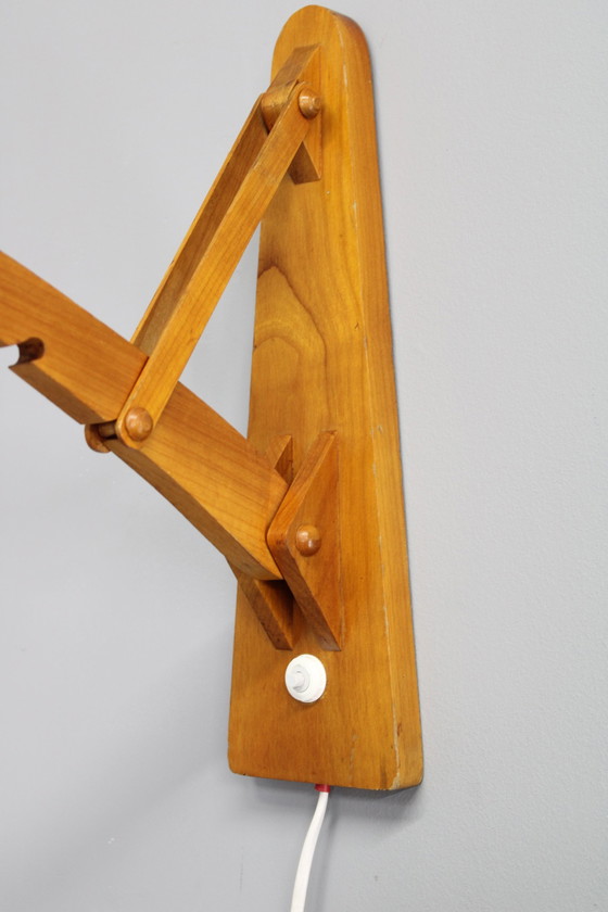 Image 1 of 1960er Wandlampe aus Holz von Pokrok Zilina, Tschechoslowakei