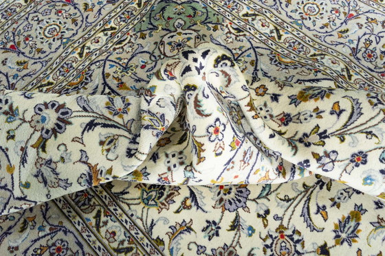 Image 1 of Handgeknüpfter Keshan Kork Orientteppich – 360 X 261 Cm – Klassisches Blumenmuster In Blau Und Creme