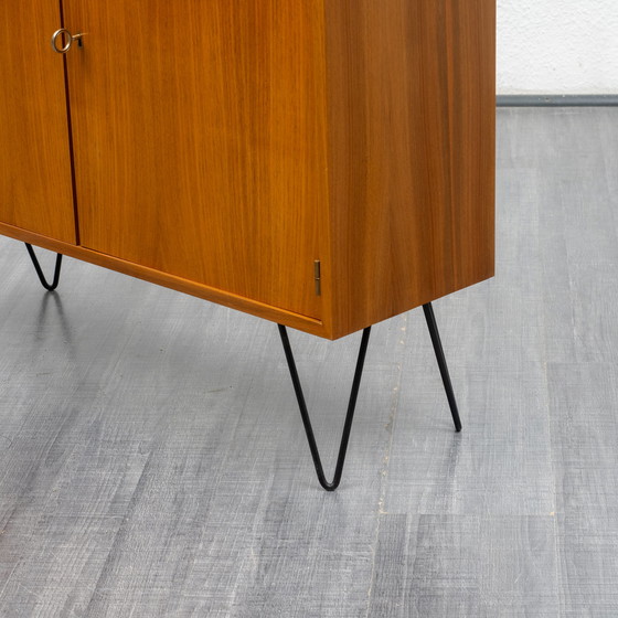 Image 1 of 60er Jahre Kommode Nußbaum, restauriert, 88cm