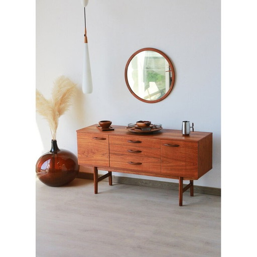 Vintage Sideboard aus massivem Teakholz für Avalon, England 1960