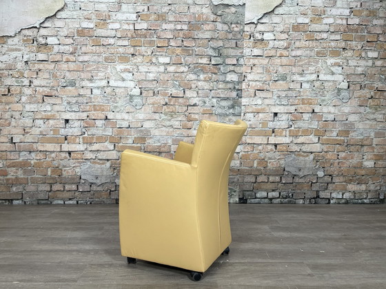 Image 1 of Montis Sting gelb - Sessel