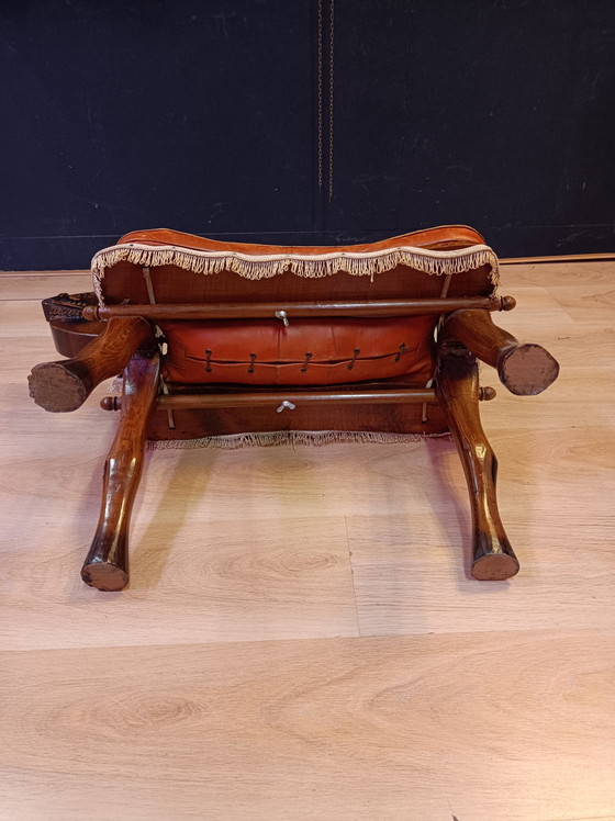 Image 1 of Ägyptisches Kamel Fußhocker Leder und Holz Vintage