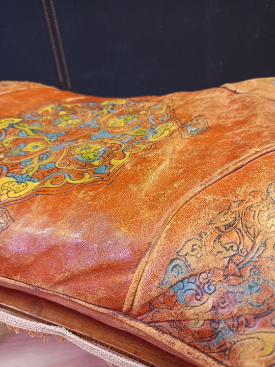 Image 1 of Ägyptisches Kamel Fußhocker Leder und Holz Vintage