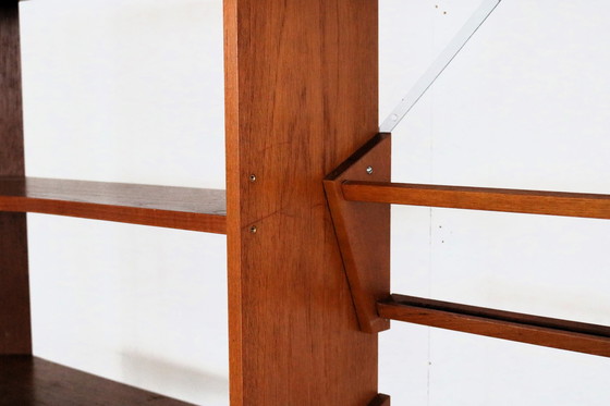 Image 1 of Alter schwedischer Eckschrank, Ladenschrank