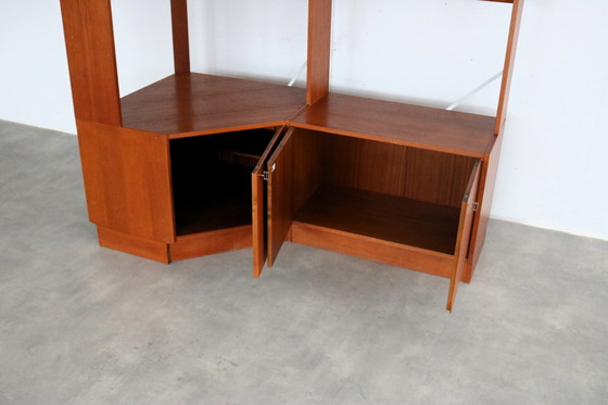 Image 1 of Alter schwedischer Eckschrank, Ladenschrank