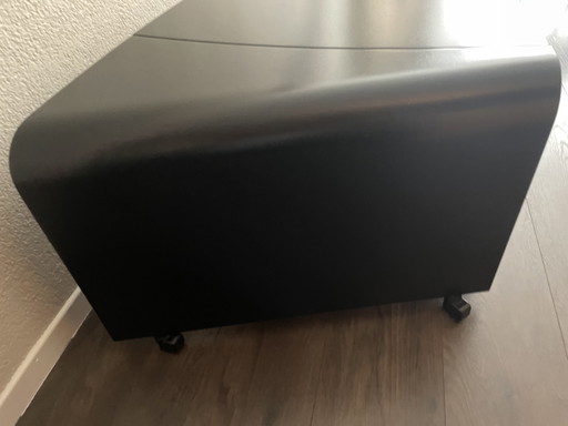 Leolux Flexibler Couchtisch Schwarz