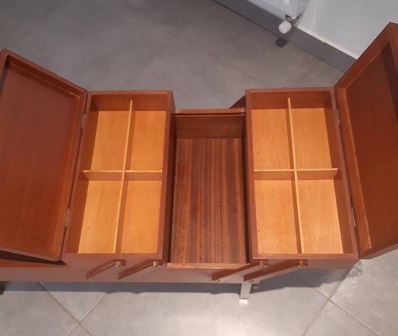 Image 1 of Vintage Beistellmöbel - Skandinavische Arbeiterin - Aufbewahrungsmöbel - Antik