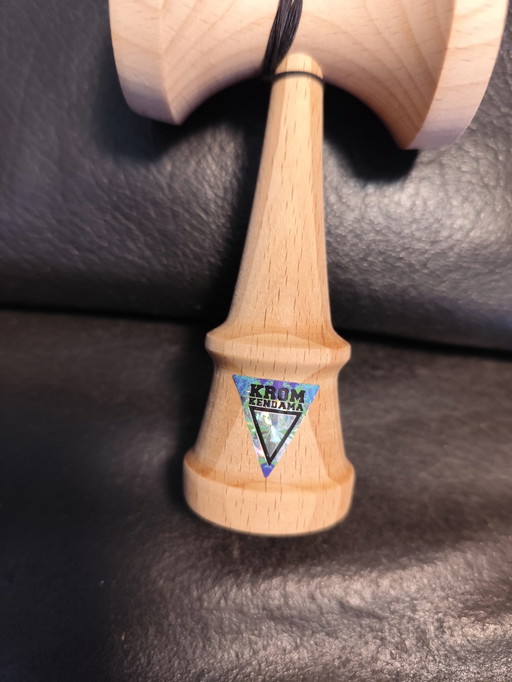 Bilboquet Aus Holz Kendama