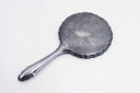 Handspiegel aus versilbertem Metall, Frankreich 1930