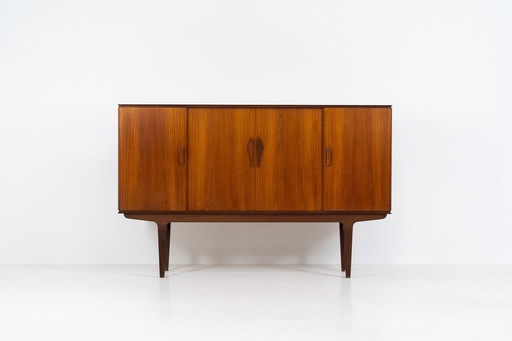 Dänisches Highboard aus Teakholz, 1960er Jahre.