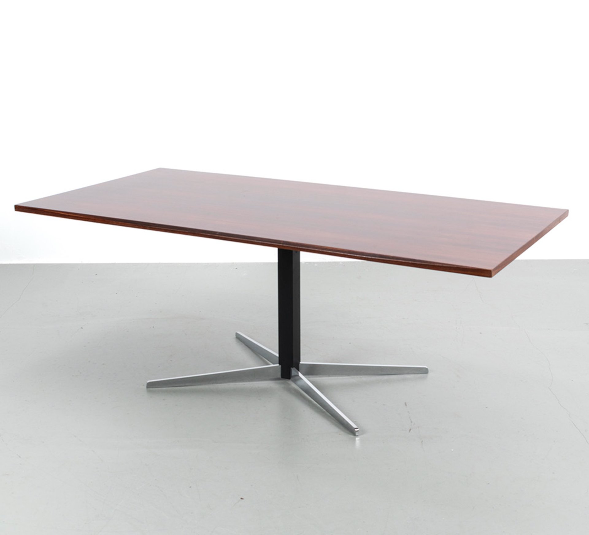 Wilhelm Renz Tisch aus Palisander | €595 | Whoppah