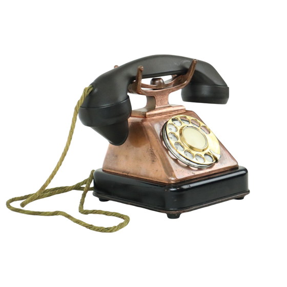 Image 1 of Altes Wählscheibentelefon aus Kupfer