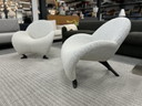 2 Leolux Papageno Sessel weißer Stoff