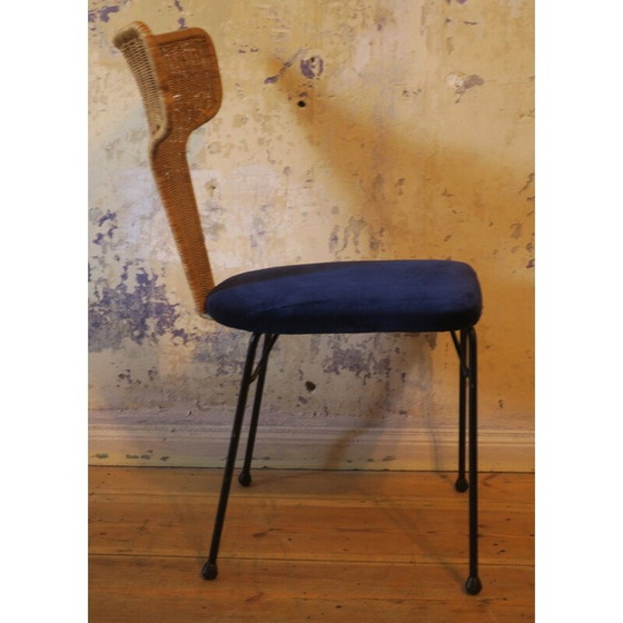 Image 1 of 4 Stühle aus schwarzem Metall, Rattan und blauem Samt, Italien 1950