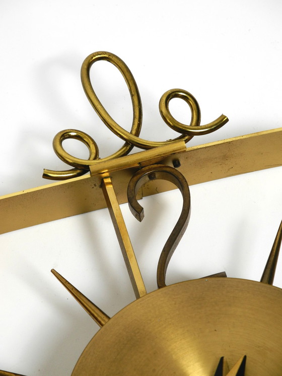 Image 1 of Schöne sehr stilvolle Mid Century Modern Kienzle Messing Wanduhr mit Original-Batterieantrieb