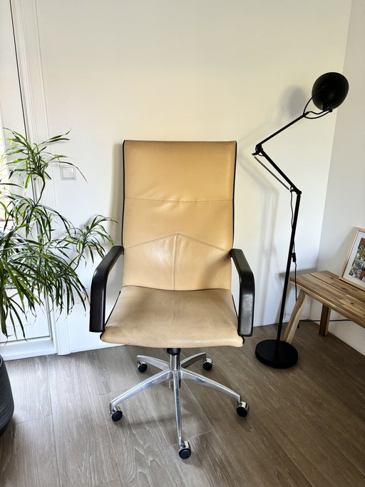 Vintage Artifort Style Stuhl