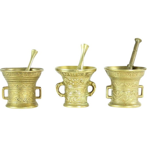 Satz von 3 Stößeln und Mörsern aus Messing, Tschechoslowakei 1940