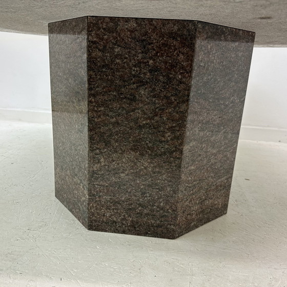 Image 1 of Mid Century Sechseckiger Granit Couchtisch, 1980'S