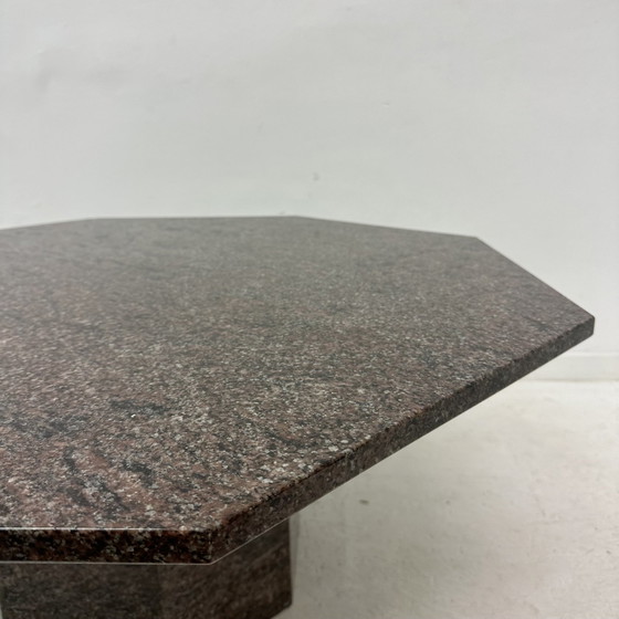 Image 1 of Mid Century Sechseckiger Granit Couchtisch, 1980'S