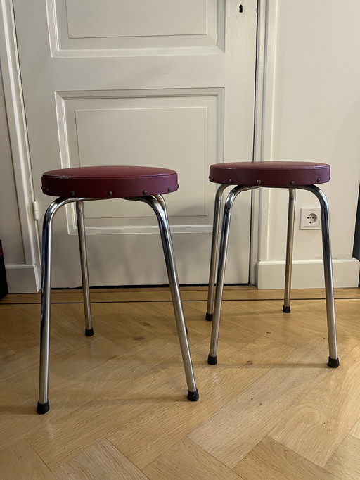 2X 50s Hocker ausgeführt in Red Skai