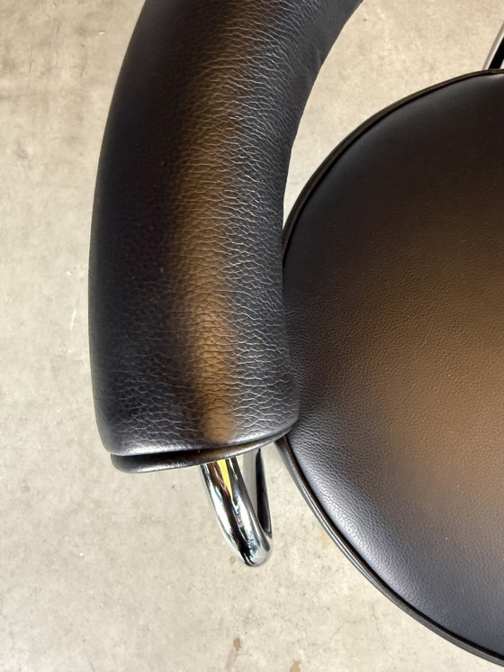 Image 1 of Cassina Lc7 Sessel von Le Corbusier (Mehr auf Lager)