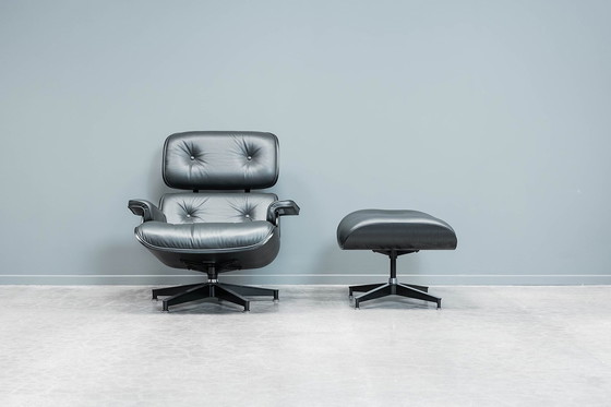 Image 1 of Eames Lounge Chair + Ottomane Xl