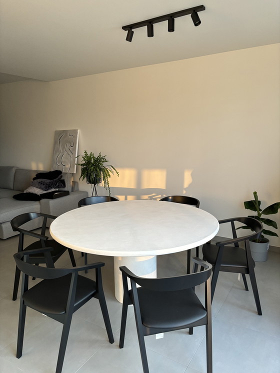 Image 1 of Mortex Runder Tisch