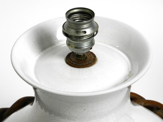 Image 1 of Zwei schöne riesige italienische Keramik-Tischlampen aus der Mitte des Jahrhunderts mit originalen Lampenschirmen